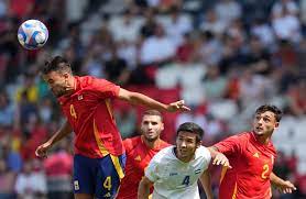 亚冠成都蓉城迎战神户胜利船：周定洋坐镇中场 韦世豪和德尔加多领衔锋线